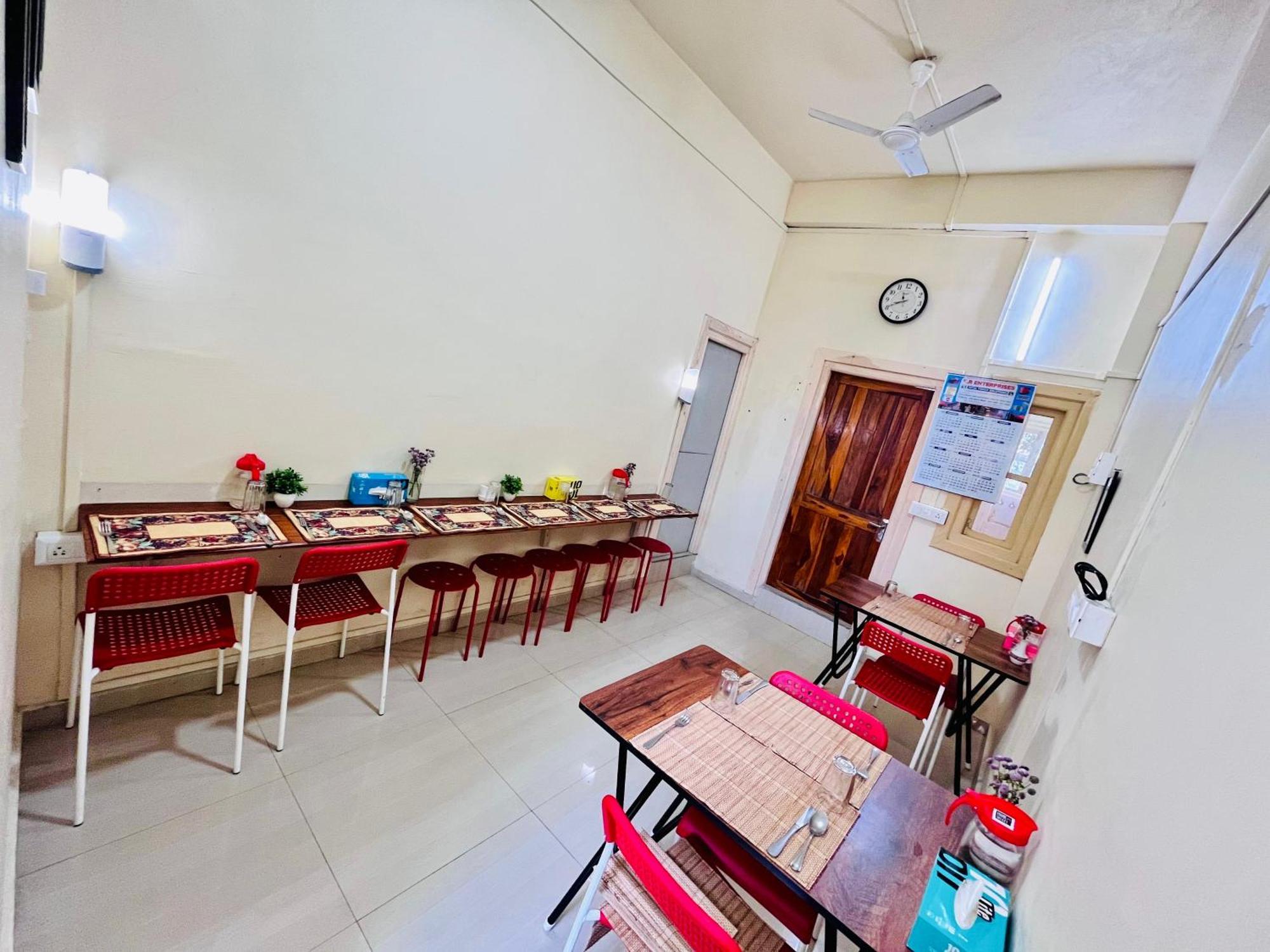 Aizawl Guest House Apartments Екстериор снимка