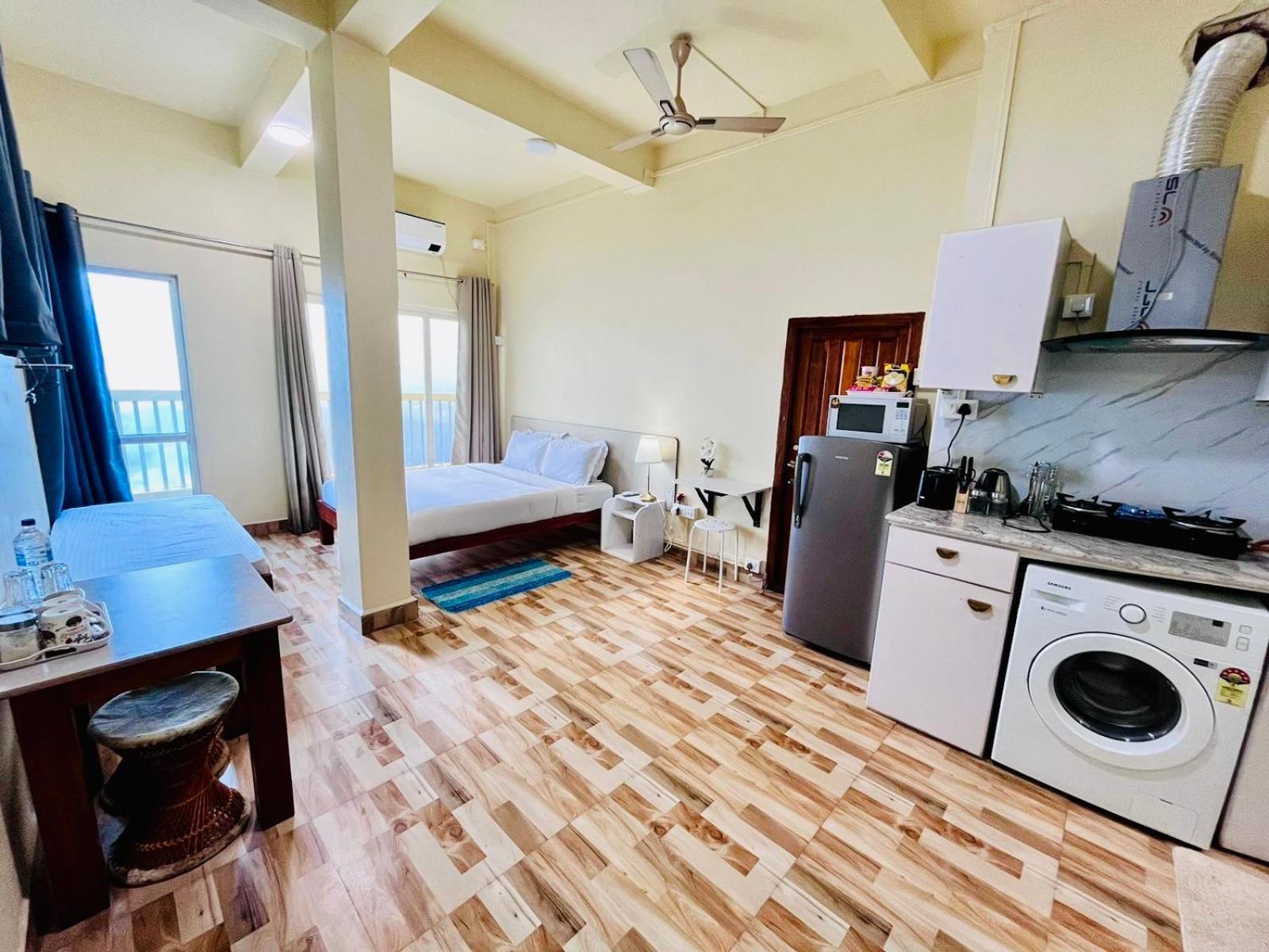 Aizawl Guest House Apartments Екстериор снимка