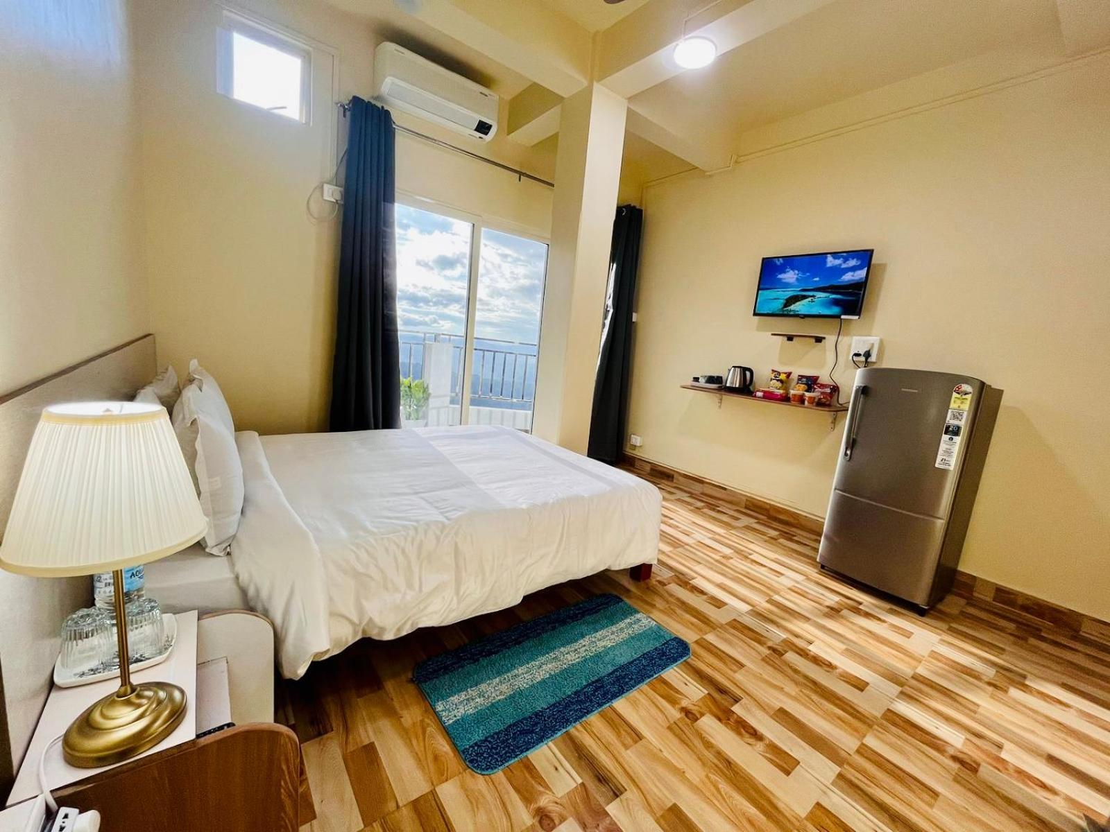 Aizawl Guest House Apartments Екстериор снимка