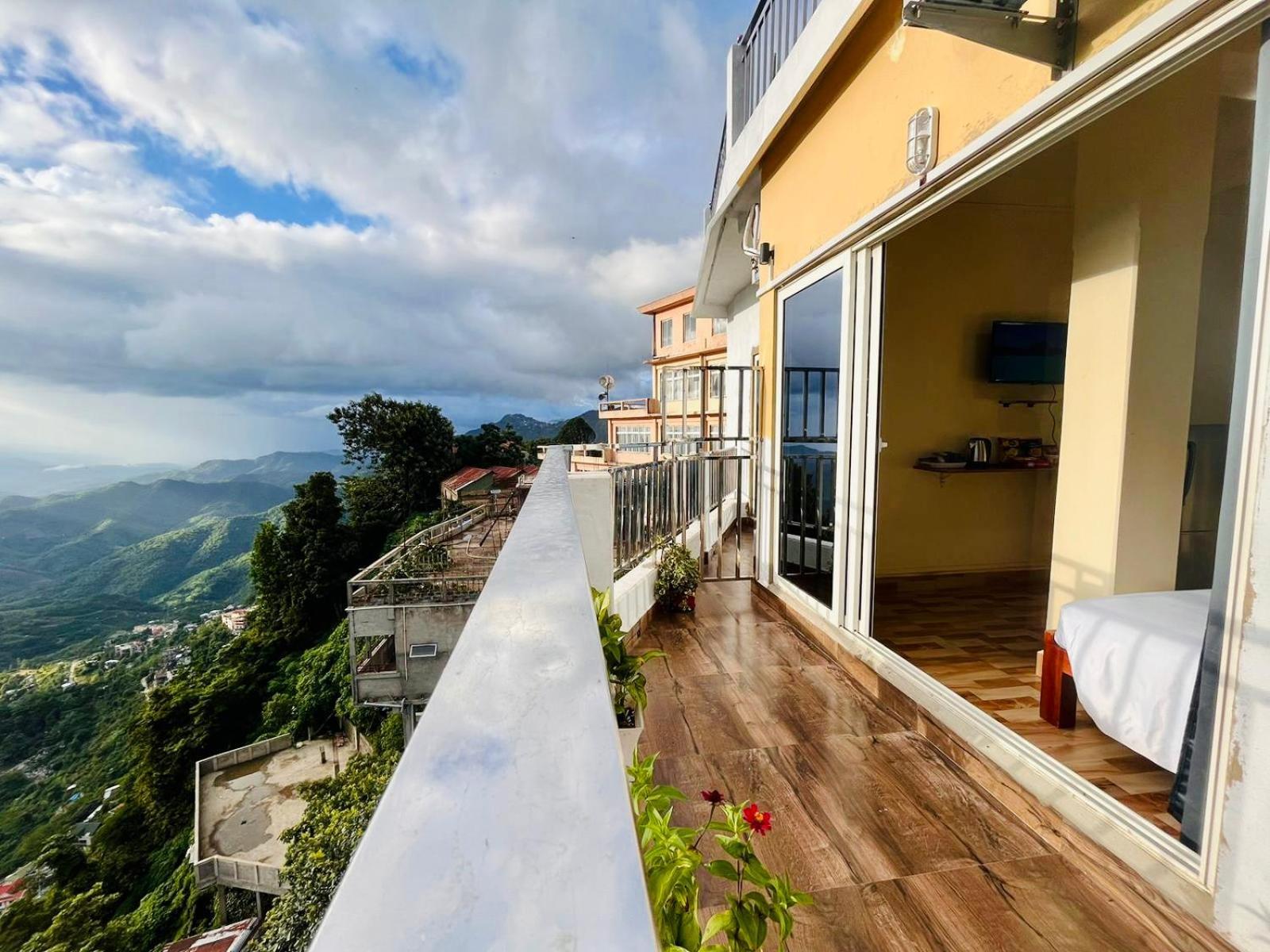 Aizawl Guest House Apartments Екстериор снимка