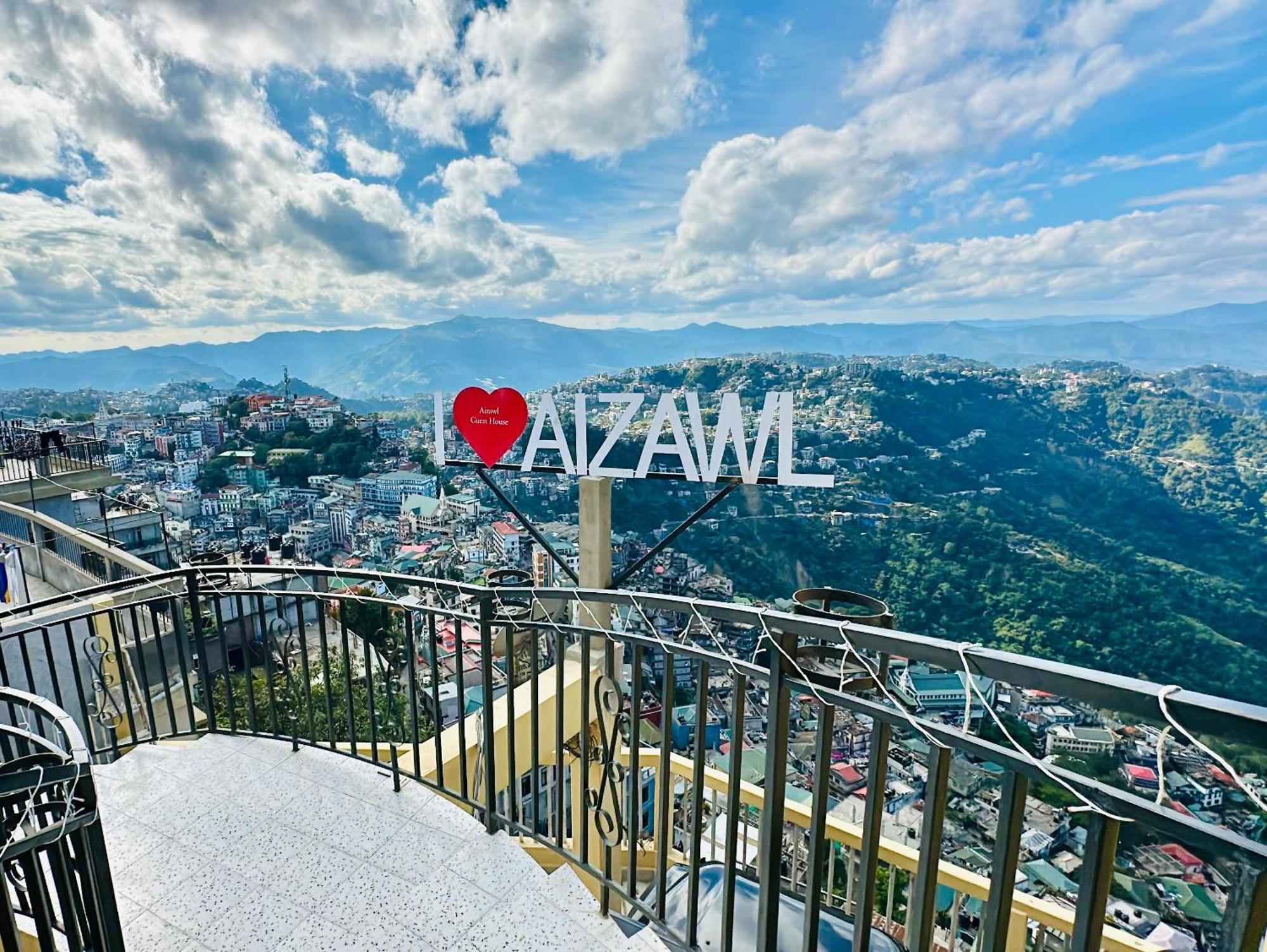 Aizawl Guest House Apartments Екстериор снимка