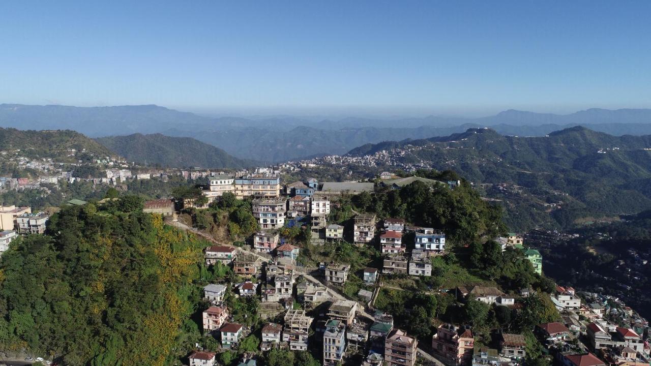 Aizawl Guest House Apartments Екстериор снимка
